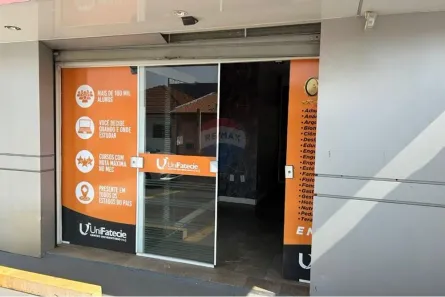 Sala Comercial para alugar, 230m² no Vila dos Lavradores, Botucatu
