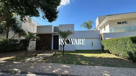 Casa de Condomínio com 3 Quartos para venda ou aluguel, 250m² no Nova Uberlândia, Uberlândia