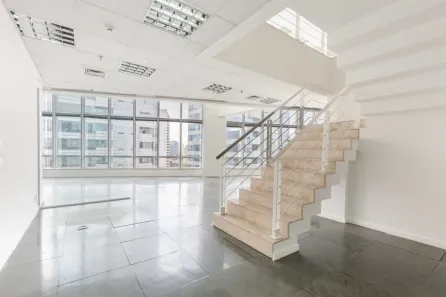 Ponto Comercial com 36 Quartos para alugar, 824m² no Cidade Monções, São Paulo