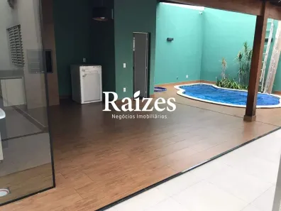 Casa com 3 Quartos à venda, 190m² no Alto Umuarama, Uberlândia