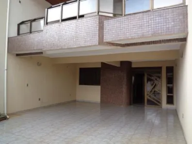 Sobrado com 3 Quartos à venda, 228m² no Jardim América, Goiânia