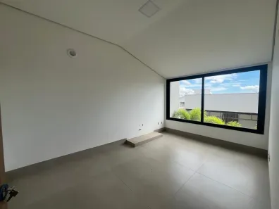Sala Comercial para alugar, 13m² no Morada da Colina, Uberlândia