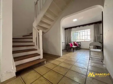 Sobrado com 3 Quartos à venda, 180m² no Água Branca, São Paulo