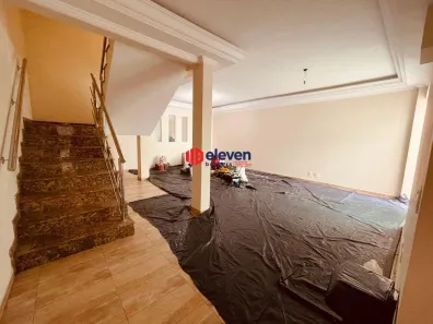 Sobrado com 4 Quartos para alugar, 460m² no Campo Grande, Santos