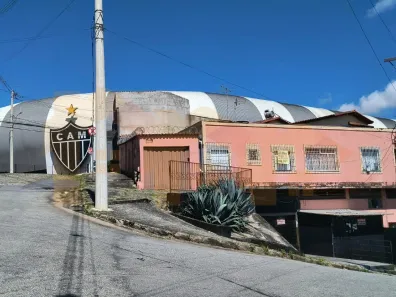 Ponto Comercial para alugar, 80m² no Califórnia, Belo Horizonte