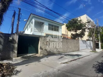 Casa com 7 Quartos à venda, 234m² no São Francisco, Niterói