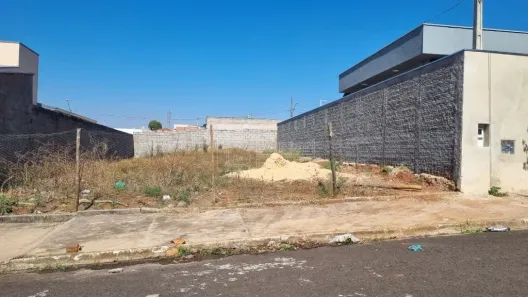 Lote/Terreno à venda, 284m² no Jardim Santo Antônio, Araraquara