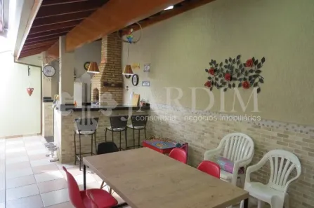Sobrado com 3 Quartos à venda, 220m² no Jardim Brasília, Piracicaba