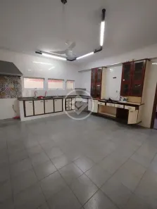 Sobrado com 6 Quartos à venda, 700m² no Bela Marina, Cuiabá