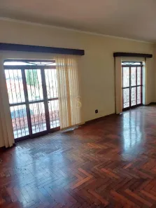 Casa com 3 Quartos à venda, 252m² no São Joaquim, Franca