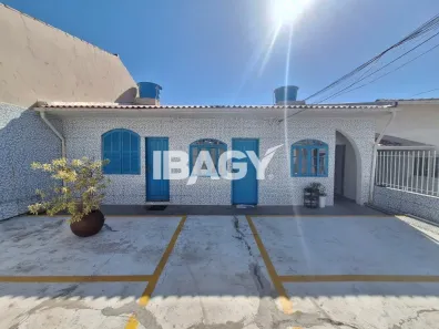Kitnet com 1 Quarto para alugar, 17m² no Trindade, Florianópolis