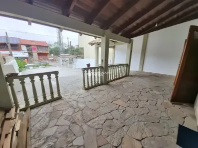 Casa com 3 Quartos à venda, 200m² no Tristeza, Porto Alegre