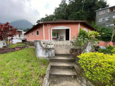 Casa com 4 Quartos à venda, 248m² no Agriões, Teresópolis