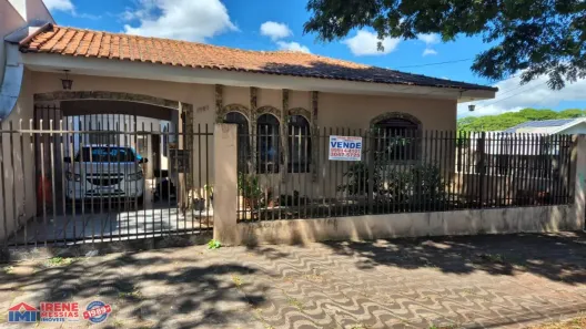 Casa com 3 Quartos à venda, 314m² no Zona 05, Maringá