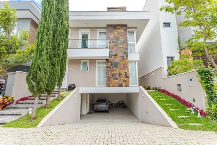 Casa de Condomínio com 3 Quartos à venda, 269m² no Atuba, Curitiba
