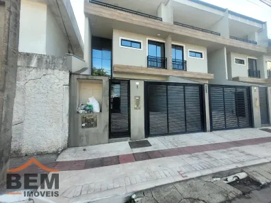 Casa com 3 Quartos para alugar, 157m² no Dom Bosco, Itajaí