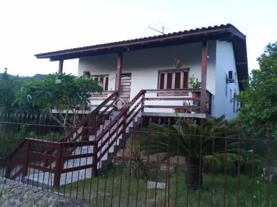 Casa com 3 Quartos à venda, 375m² no Vila Nova, Porto Alegre