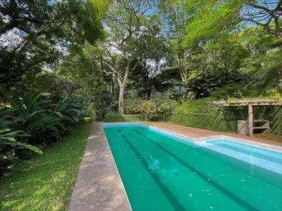 Casa de Condomínio com 3 Quartos à venda, 380m² no Chácara do Refúgio, Carapicuíba