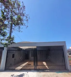 Casa com 3 Quartos à venda, 132m² no Jardim Esperança, Londrina