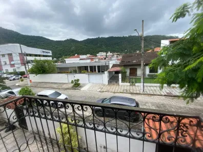 Casa com 4 Quartos à venda, 360m² no São Francisco, Niterói