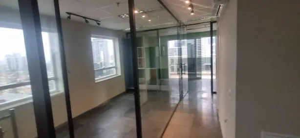 Sala Comercial à venda, 86m² no Vila Gertrudes, São Paulo