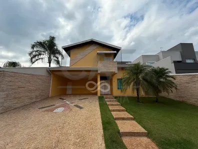 Casa com 3 Quartos para alugar, 270m² no Parque Residencial Palm Park, Holambra