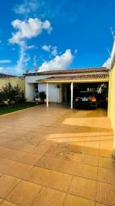 Casa com 3 Quartos à venda, 240m² no Centro, Porangatu