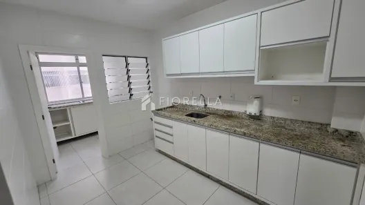 Apartamento com 3 Quartos à venda, 100m² no Capoeiras, Florianópolis