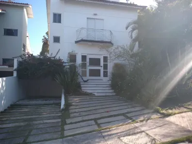 Casa de Condomínio com 4 Quartos à venda, 300m² no Vila Oliveira, Mogi das Cruzes