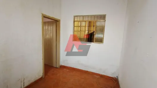 Casa com 1 Quarto para alugar, 40m² no Vila Yolanda, Osasco