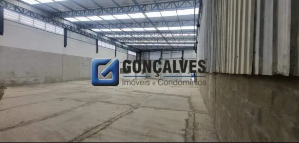 Galpão/Depósito/Armazém para alugar, 500m² no Parque João Ramalho, Santo André