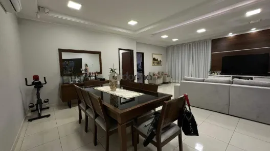 Casa com 3 Quartos à venda, 286m² no Jardim Espírito Santo, Uberaba