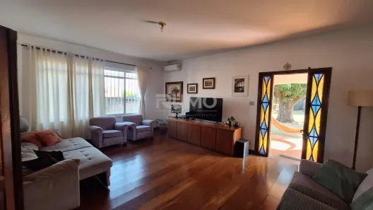 Casa com 3 Quartos para alugar, 305m² no Parque Taquaral, Campinas