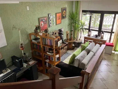Casa com 3 Quartos à venda, 198m² no Vila Pedra Branca, São Paulo