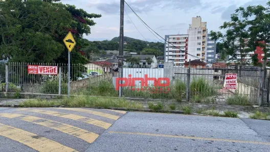 Lote/Terreno à venda, 912m² no Praia Comprida, São José