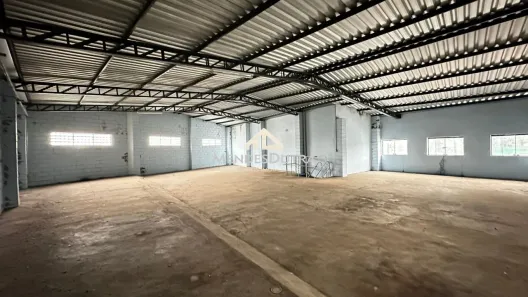 Prédio Comercial para alugar, 323m² no Vila Rezende, Piracicaba