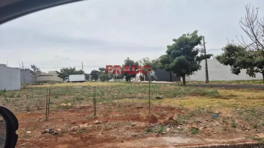 Lote/Terreno à venda, 642m² no Bom Jardim, Maringá