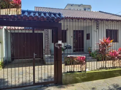 Casa com 3 Quartos à venda, 180m² no Jardim Botânico, Porto Alegre