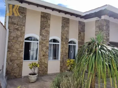 Casa com 3 Quartos à venda, 350m² no Jardim Venturini, Jaguariúna