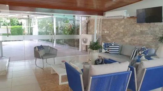 Casa de Condomínio com 4 Quartos à venda, 400m² no Mata Paca, Niterói