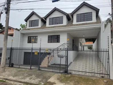 Casa com 4 Quartos para alugar, 250m² no Barreirinha, Curitiba