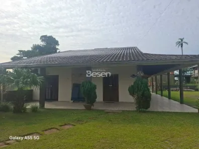 Casa com 7 Quartos à venda, 198m² no Barra do Saí, Itapoá