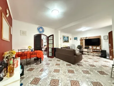 Sobrado com 4 Quartos à venda, 250m² no Embaré, Santos