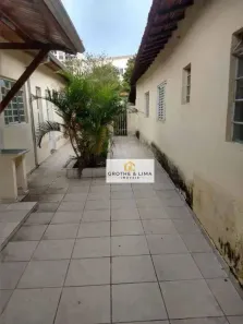 Casa com 6 Quartos à venda, 200m² no Vila São José, Taubaté
