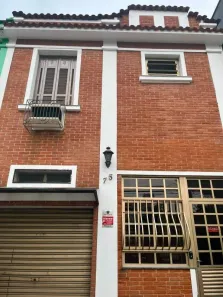 Sobrado com 4 Quartos para alugar, 227m² no Gonzaga, Santos