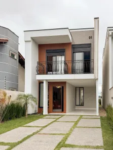 Sobrado com 3 Quartos à venda, 134m² no Universitário, Tijucas