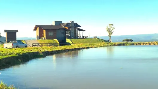 Fazenda/Sítio com 2 Quartos à venda, 100000m² no , Alfredo Wagner
