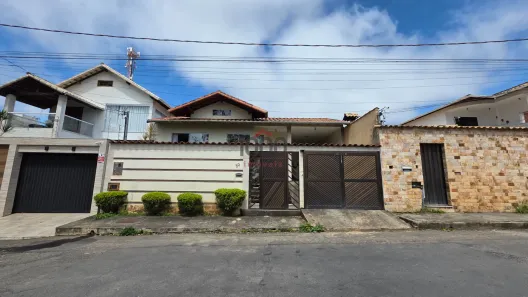 Casa com 4 Quartos à venda, 138m² no Serra D'Água, Juiz de Fora