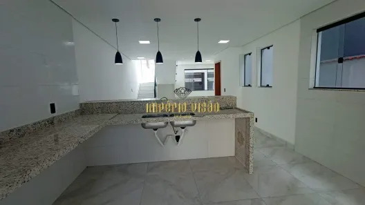 Sobrado com 3 Quartos à venda, 117m² no Jardim Quaresmeira, Suzano