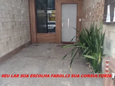 Casa com 3 Quartos à venda, 240m² no Gonzaga, Santos